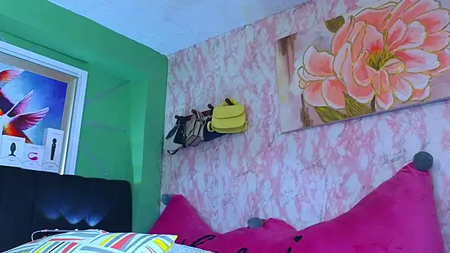 Catherine hapton online show from February 26, 2026, 12:32 am