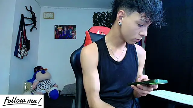 twink sebas  online show from February 2, 2025, 5:58 pm