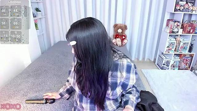 misshoneyxxx online show from March 29, 2026, 3:52 am