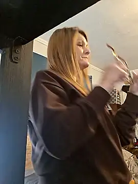 skyeb0787 online show from January 18, 2026, 2:31 pm