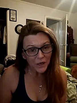 skyeb0787 online show from January 3, 2025, 12:00 am