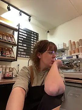 cinnabon  online show from December 2, 2025, 3:36 pm