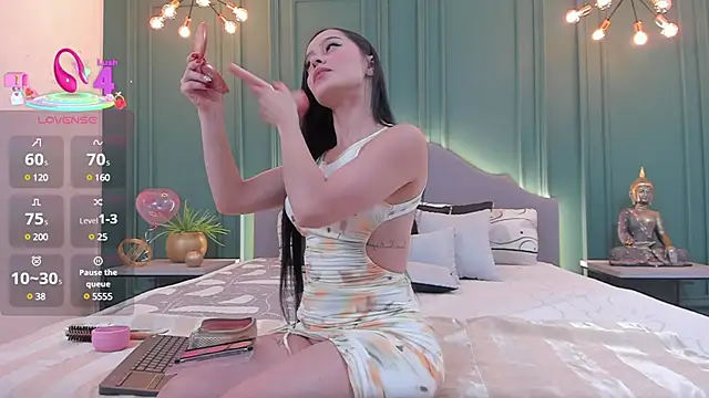 rubyhill 2711 online show from February 19, 2025, 11:14 pm