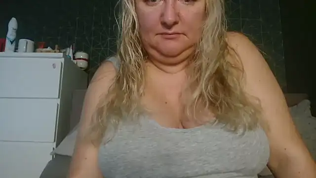 Marie Slate online show from November 11, 2025, 10:43 am