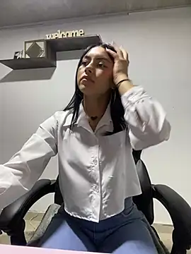 emily 22x online show from March 18, 2025, 12:19 am