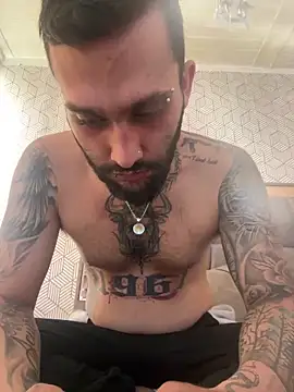 Snapshot of openmind_boy chatting on September 10, 2025, 5:23 pm openmind boy online show from September 10, 2025, 5:23 pm