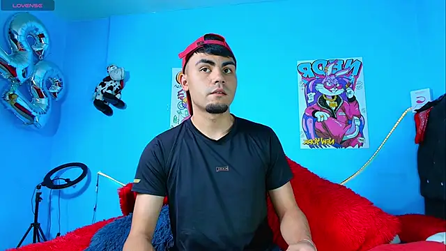 kalivan voinesscu online show from March 21, 2025, 6:05 am