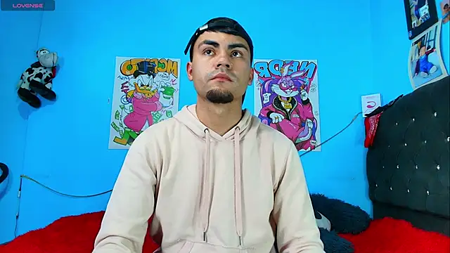 kalivan voinesscu online show from March 13, 2025, 8:26 am