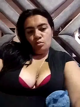 naughty-sharlot online show from March 3, 2025, 11:03 pm