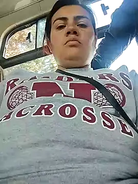 naughty-sharlot online show from January 9, 2025, 8:22 pm