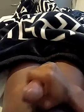 Snapshot of MarwL2 chatting on November 9, 2025, 2:43 pm MarwL2 online show from November 9, 2025, 2:43 pm