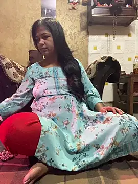 Snapshot of Tameesh_sexy_mistress chatting on February 3, 2026, 4:45 pm Tameesh sexy mistress online show from February 3, 2026, 4:45 pm