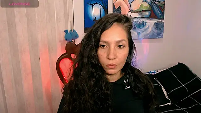 naihroby online show from May 28, 2026, 5:37 am