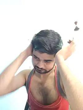 Snapshot of Ishan003 chatting on August 3, 2026, 5:04 am Ishan003 online show from August 3, 2026, 5:04 am