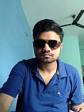 Snapshot of Ishan003 chatting on June 6, 2026, 5:23 am Ishan003 online show from June 6, 2026, 5:23 am