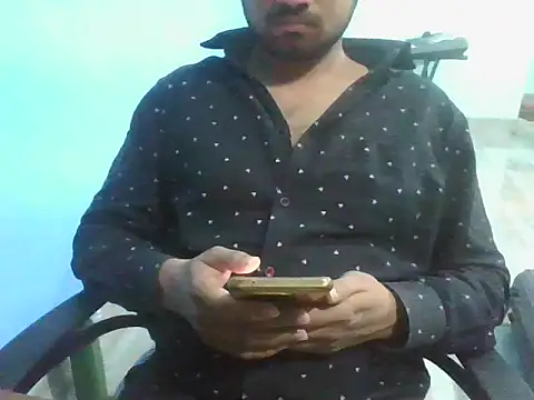 Snapshot of Ishan003 chatting on November 18, 2025, 2:42 pm Ishan003 online show from November 18, 2025, 2:42 pm