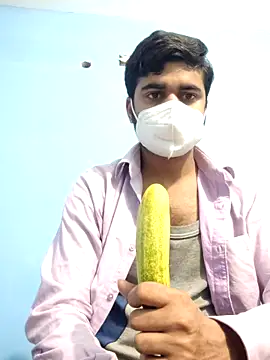 Snapshot of Ishan003 chatting on September 11, 2025, 1:05 am Ishan003 online show from September 11, 2025, 1:05 am