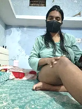 Snapshot of Priya_Strip chatting on February 26, 2025, 8:04 pm Priya Strip online show from February 26, 2025, 8:04 pm