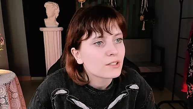 LolaAsmus online show from March 18, 2025, 1:34 pm