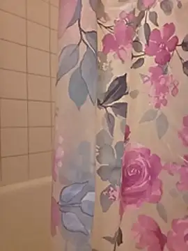 Jovende28 online show from November 24, 2025, 11:32 am