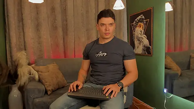 Jake Tylerr  online show from July 14, 2026, 11:33 pm