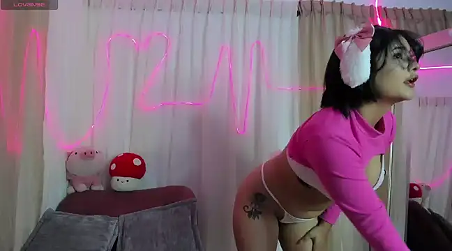 mikoto urab online show from February 27, 2025, 8:42 pm