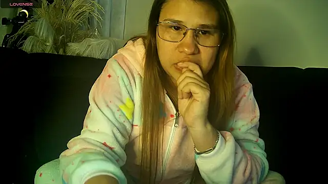 meichang452 online show from March 3, 2026, 4:52 am