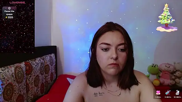 charlott 3 online show from December 12, 2024, 5:37 pm