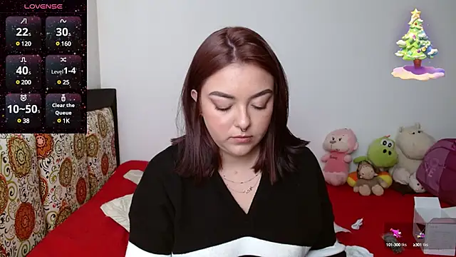 charlott 3 online show from December 11, 2024, 4:42 pm