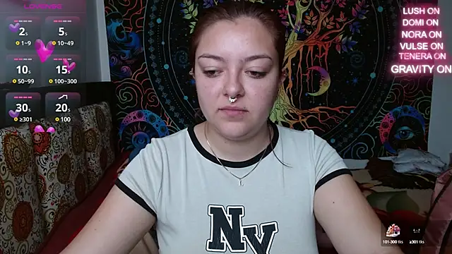 charlott 3 online show from March 11, 2025, 4:07 pm