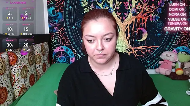 charlott 3 online show from February 27, 2025, 5:16 pm