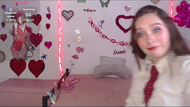 NaomiCandy online show from December 3, 2025, 9:14 pm