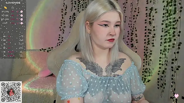 chillycharm online show from January 22, 2025, 12:16 am