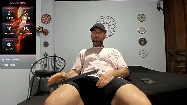 Antoniohot2024 online show from November 13, 2025, 12:25 am