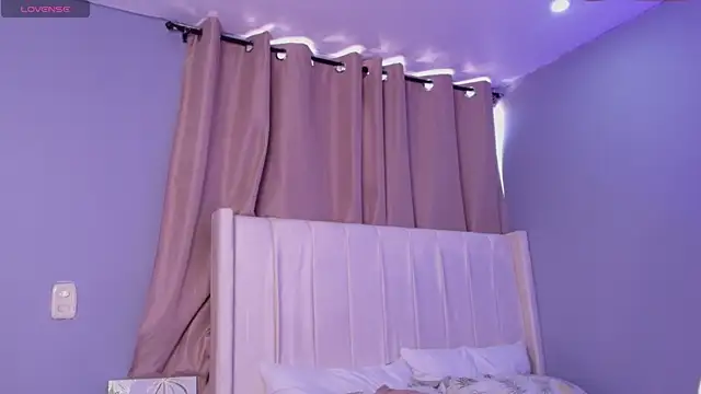 Shenoa1 online show from November 16, 2025, 2:11 pm