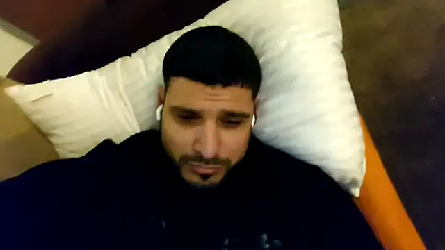 Insaneskillzz69 online show from February 19, 2025, 2:01 pm