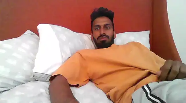 skinny  boy   online show from February 17, 2025, 8:16 pm