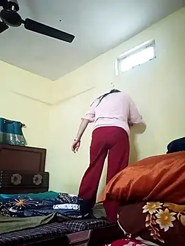 Snapshot of heenage chatting on February 11, 2026, 4:12 am heenage online show from February 11, 2026, 4:12 am