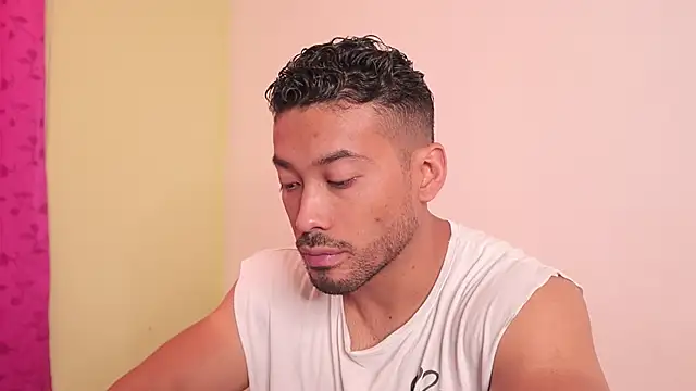 freddsexxx online show from December 1, 2025, 2:18 pm