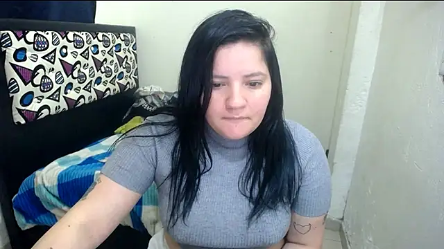 Snapshot of shopyymessyy chatting on February 28, 2026, 6:18 pm shopyymessyy online show from February 28, 2026, 6:18 pm