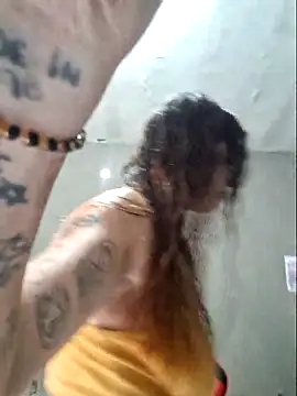 Snapshot of luuhcat09 chatting on January 17, 2026, 5:16 pm luuhcat09 online show from January 17, 2026, 5:16 pm