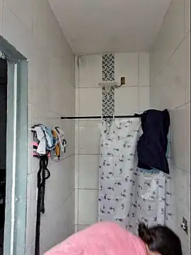 Snapshot of luuhcat09 chatting on February 25, 2026, 4:18 pm luuhcat09 online show from February 25, 2026, 4:18 pm