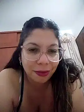 Carliina Soussa online show from April 9, 2026, 11:11 pm