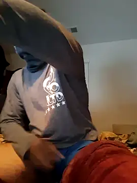 bigboytoy912 online show from April 8, 2026, 6:37 am