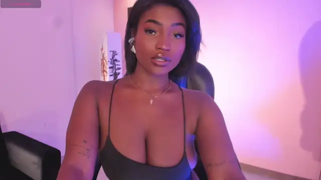 SavannahStorm online show from March 10, 2025, 3:52 pm