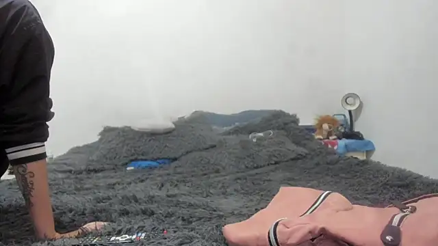 Nathaly love96 online show from September 17, 2025, 5:37 pm