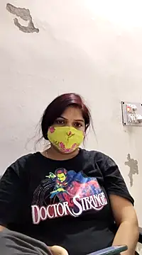 Snapshot of illay_love chatting on March 18, 2025, 4:39 pm illay love online show from March 18, 2025, 4:39 pm