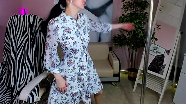 Ninasaaaa online show from March 20, 2025, 11:27 am