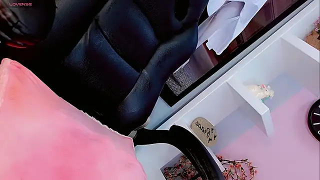 Sophia-Isabella online show from March 7, 2025, 1:53 am