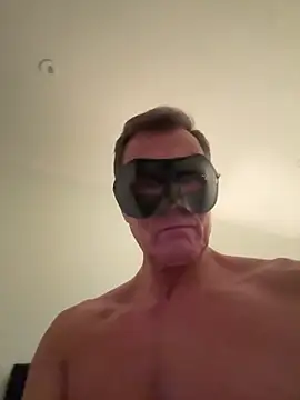 Snapshot of maturemale2024 chatting on December 19, 2025, 8:33 pm maturemale2024 online show from December 19, 2025, 8:33 pm